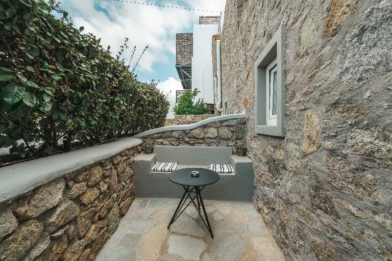 My Mykonos Boutique by Mr and Mrs White - Oda
