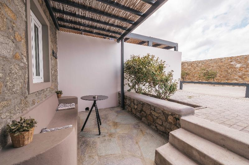 My Mykonos Boutique by Mr and Mrs White - Oda