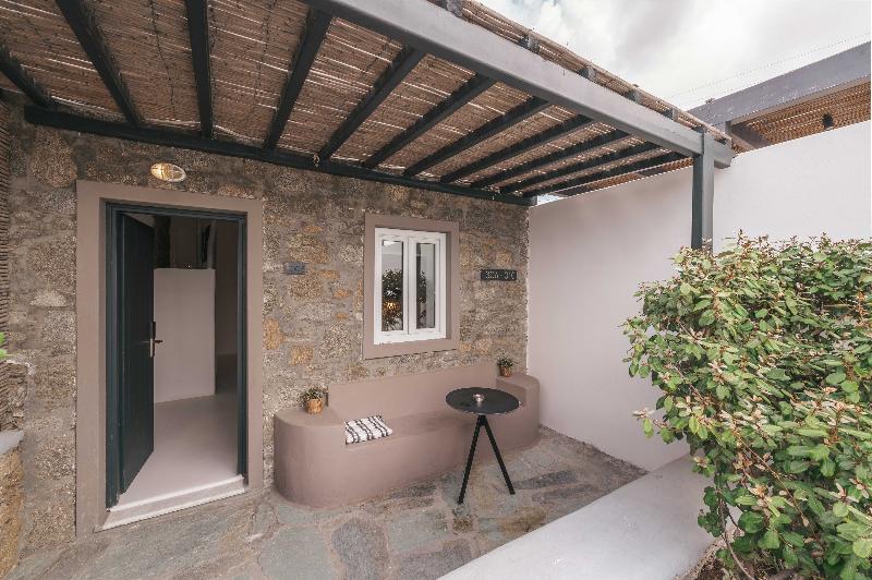 My Mykonos Boutique by Mr and Mrs White - Oda