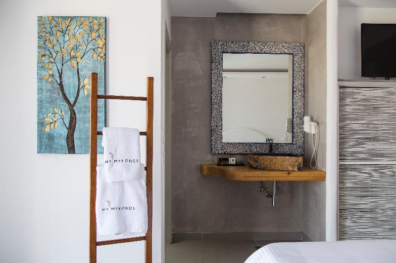 My Mykonos Boutique by Mr and Mrs White - Oda