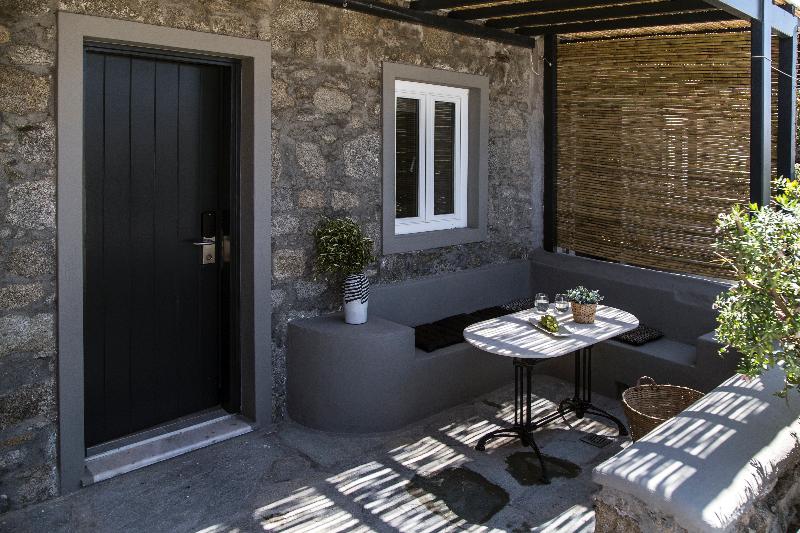 My Mykonos Boutique by Mr and Mrs White - Oda