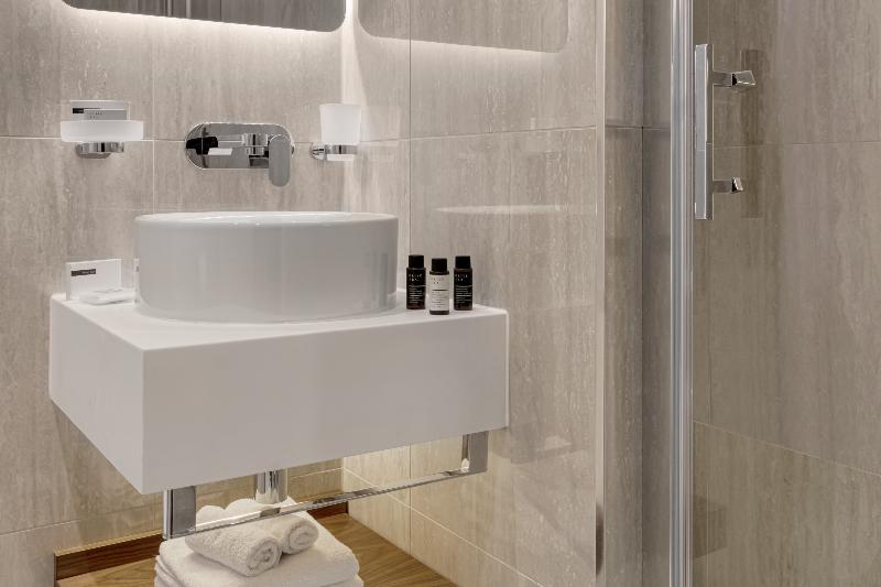 The Queens Gate Hotel - Oda
