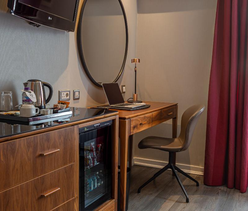 The Queens Gate Hotel - Oda