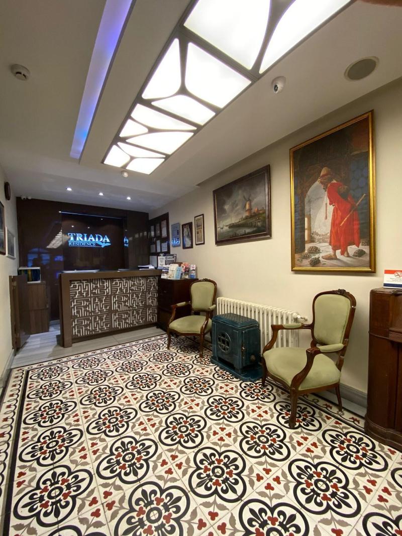Triada Hotel - Lobi