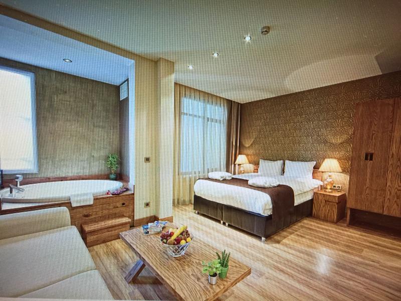 Triada Hotel - Genel