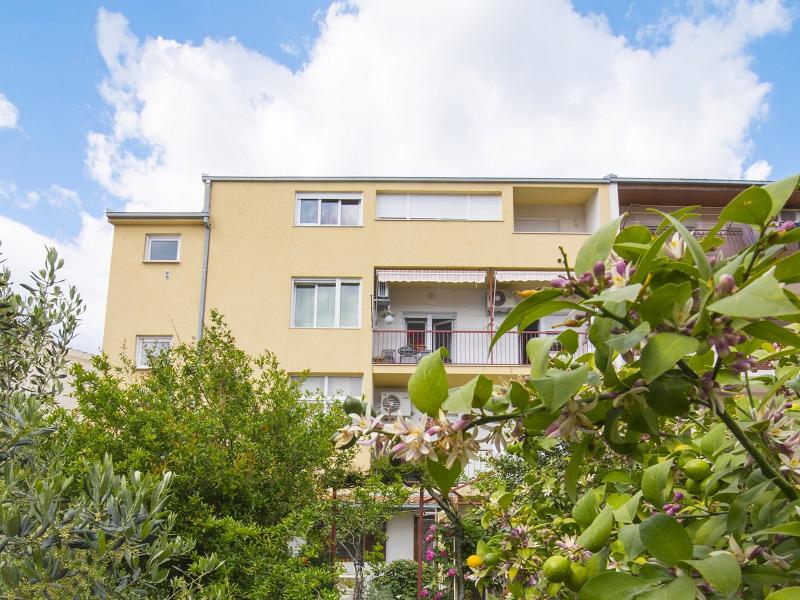Apartments Iskra - Lobi