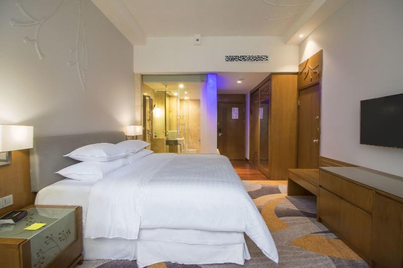 Four Points by Sheraton Manado - Oda