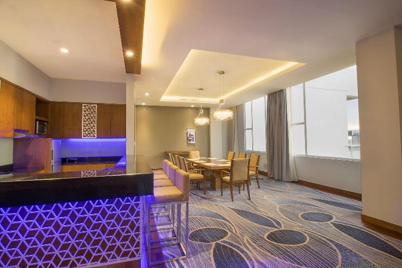 Four Points by Sheraton Manado - Oda