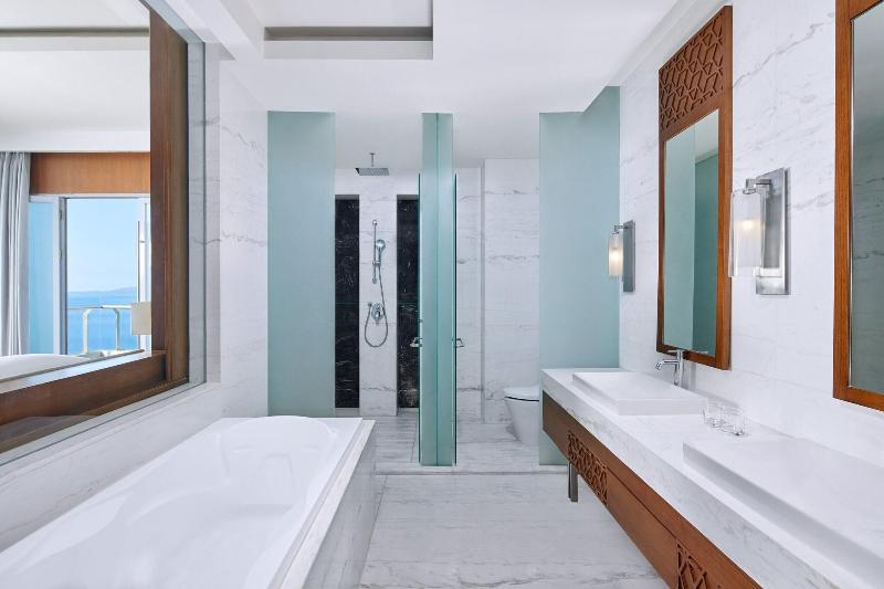 Four Points by Sheraton Manado - Oda