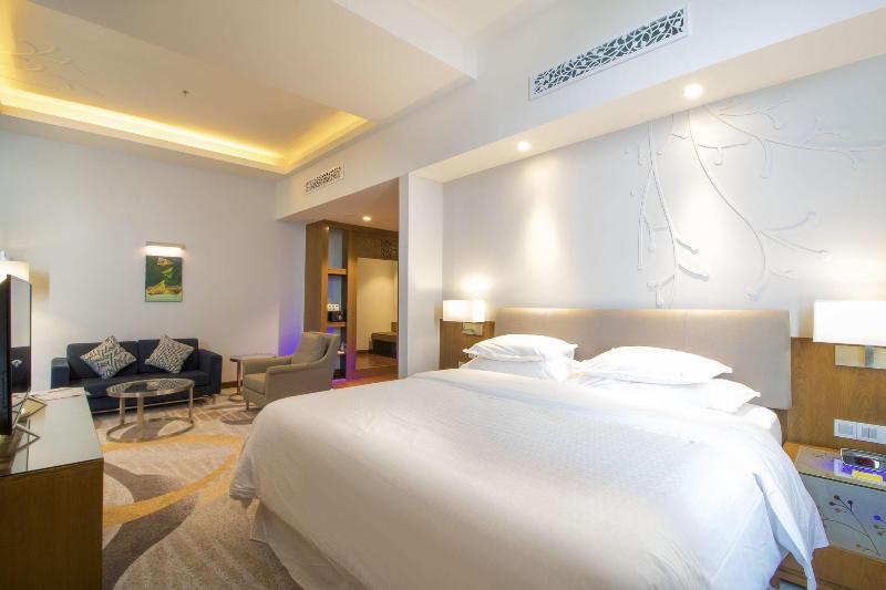 Four Points by Sheraton Manado - Oda