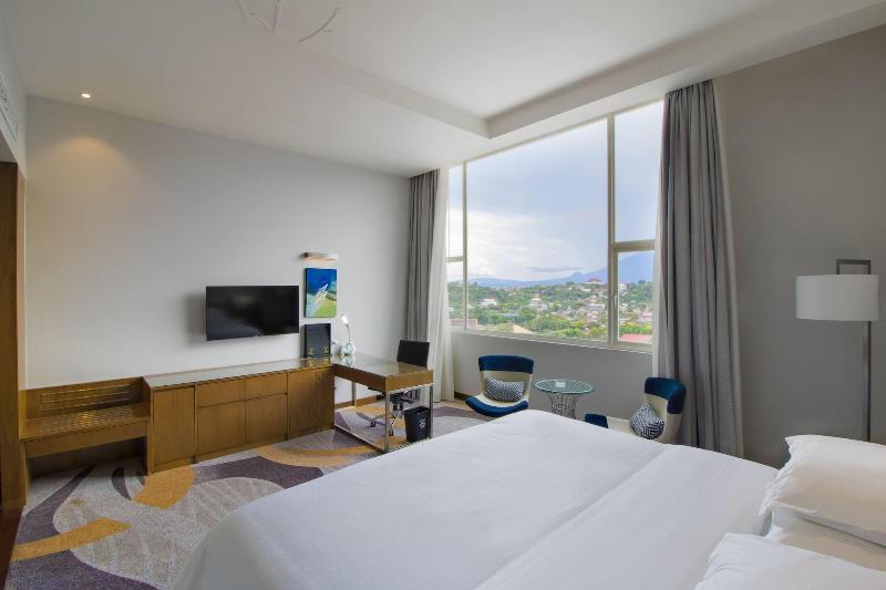 Four Points by Sheraton Manado - Oda