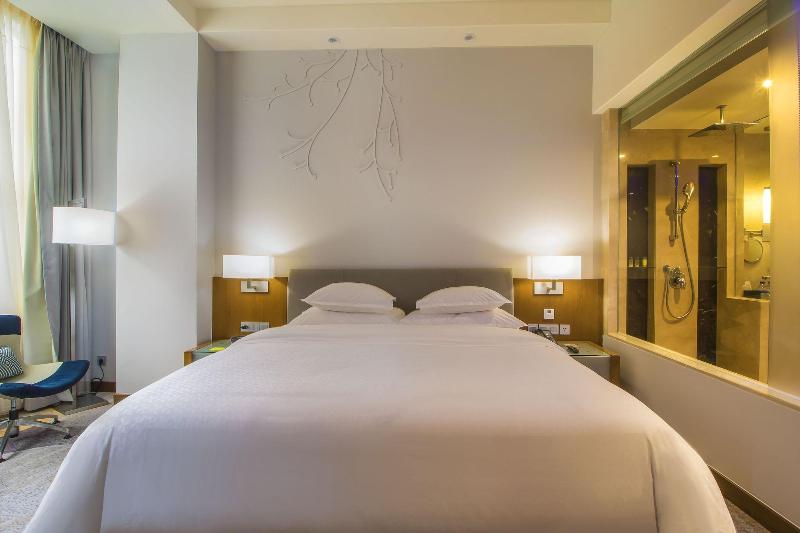 Four Points by Sheraton Manado - Oda