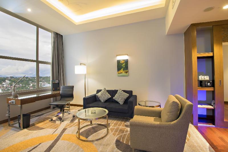 Four Points by Sheraton Manado - Oda