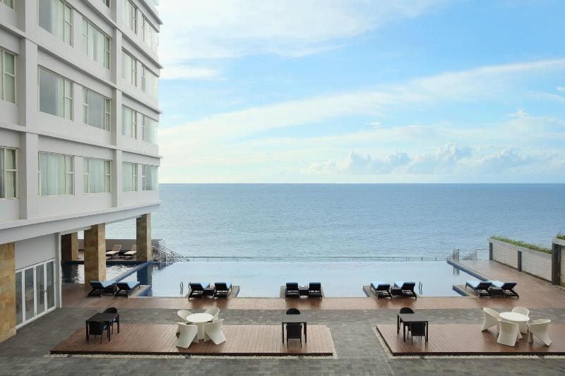 Four Points by Sheraton Manado - Havuz