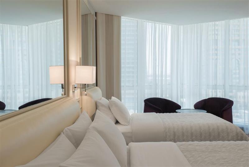 Le Meridien Mina Seyahi Beach Resort & Marina - Oda