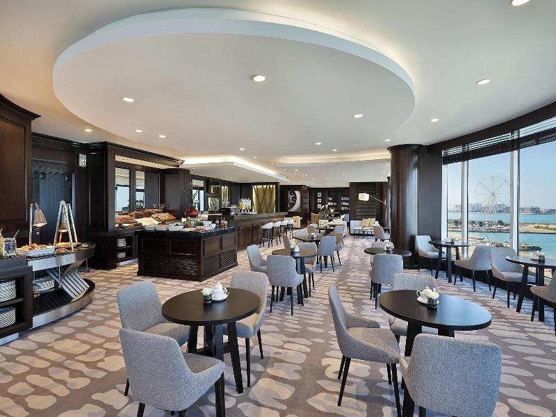 Le Meridien Mina Seyahi Beach Resort & Marina - Oda