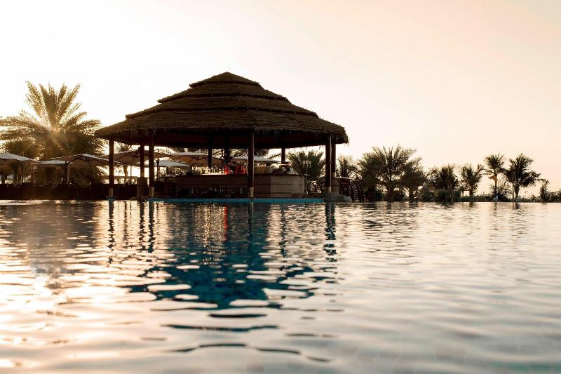 Le Meridien Mina Seyahi Beach Resort & Marina - Havuz