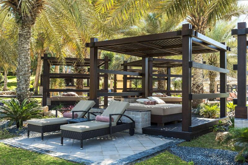 Le Meridien Mina Seyahi Beach Resort & Marina - Plaj