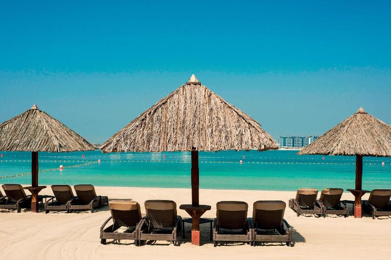 Le Meridien Mina Seyahi Beach Resort & Marina - Plaj