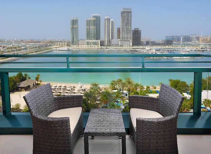 Le Meridien Mina Seyahi Beach Resort & Marina - Plaj