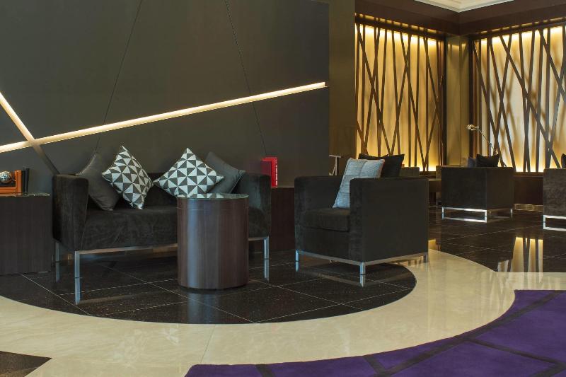 Le Meridien Mina Seyahi Beach Resort & Marina - Restoran