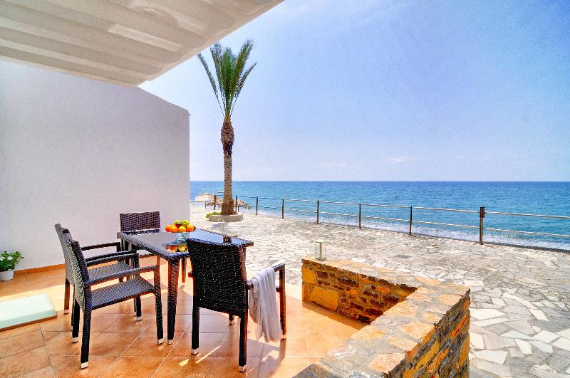 Myrtos Mare Suites - Genel