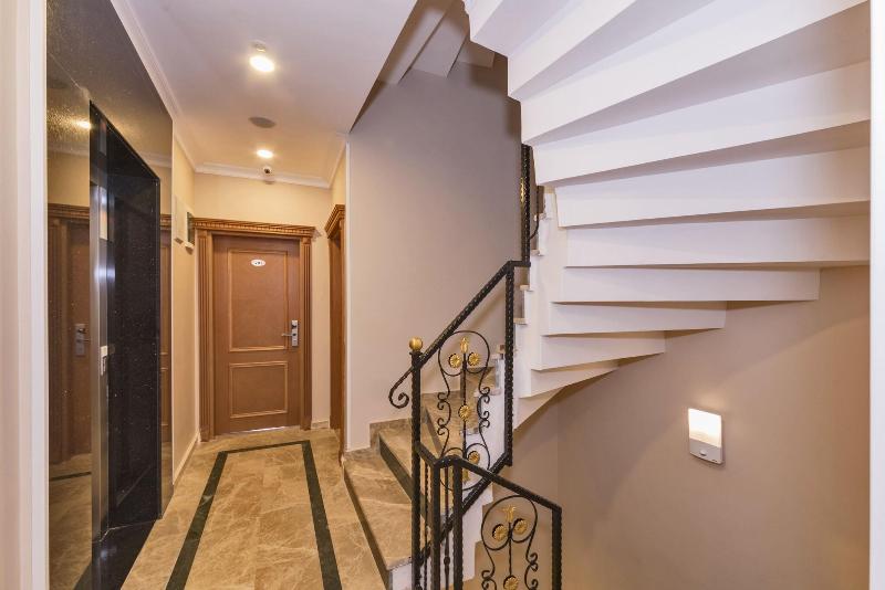 Magnaura House Hotel - Lobi