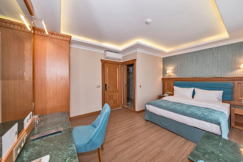 Magnaura House Hotel - Oda