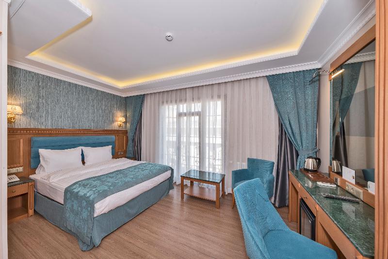 Magnaura House Hotel - Oda