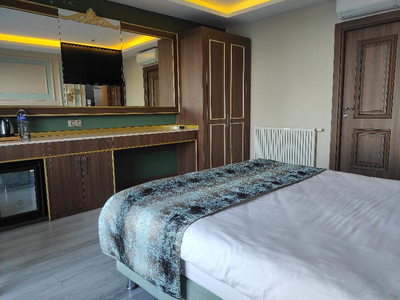 Magnaura House Hotel - Oda