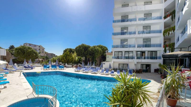 Ponz Otel - Havuz