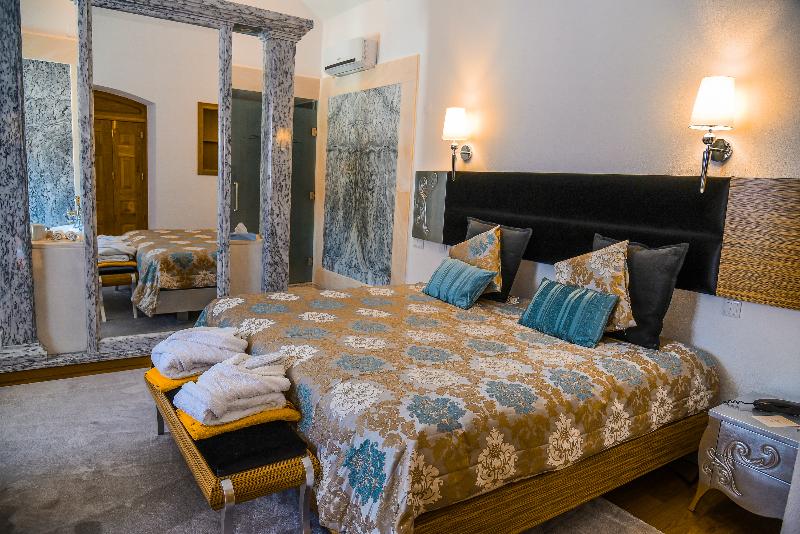 Sintra Marmoris Palace - Oda
