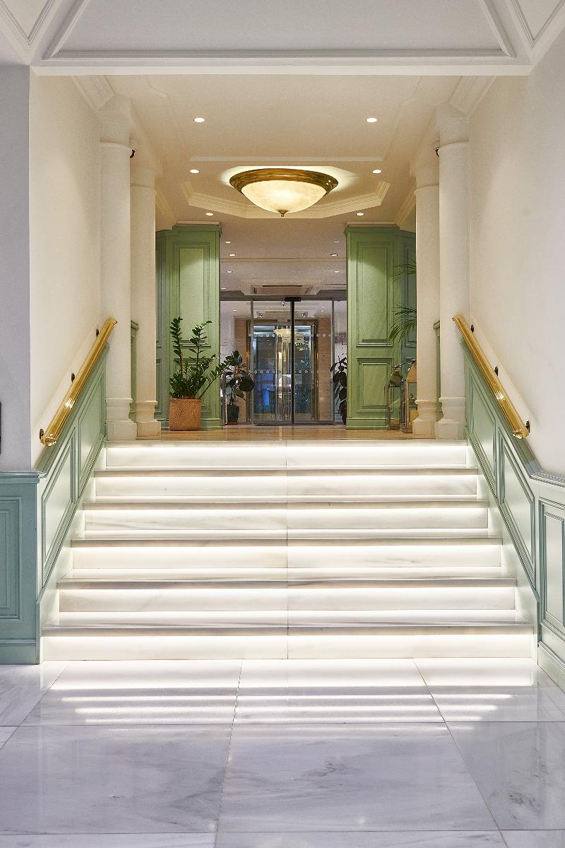 The Level at Melia White House - Genel