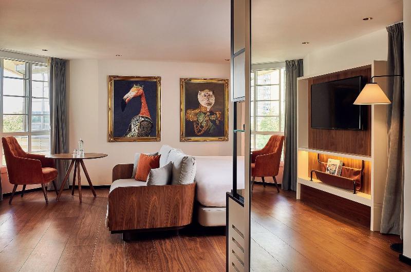 The Level at Melia White House - Oda