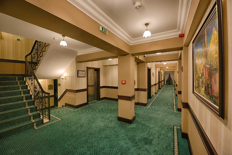 Magus Hotel - Genel