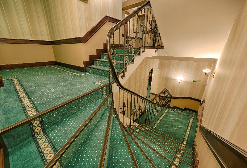 Magus Hotel - Genel