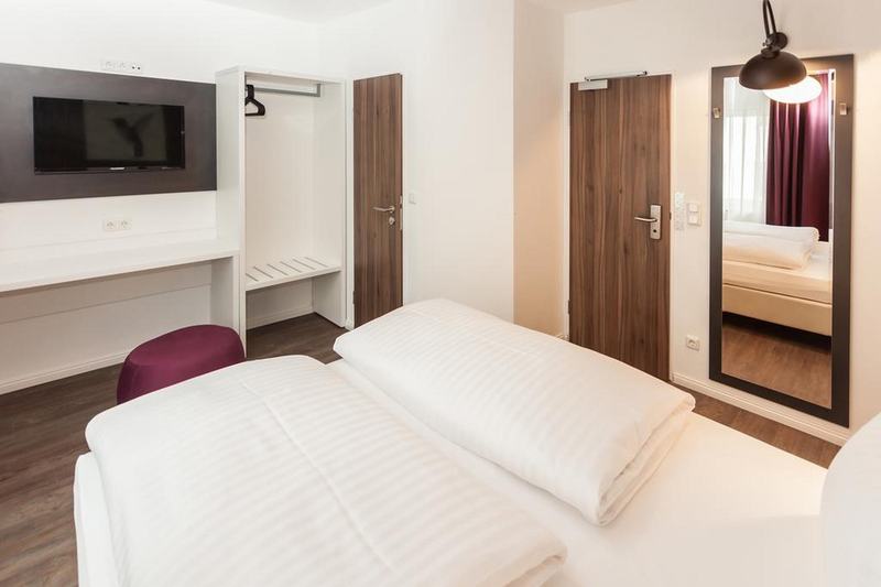 Hotel West Hamburg - Oda