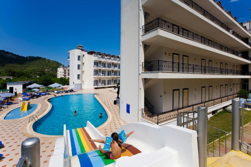 Ares Blue Hotel - Havuz