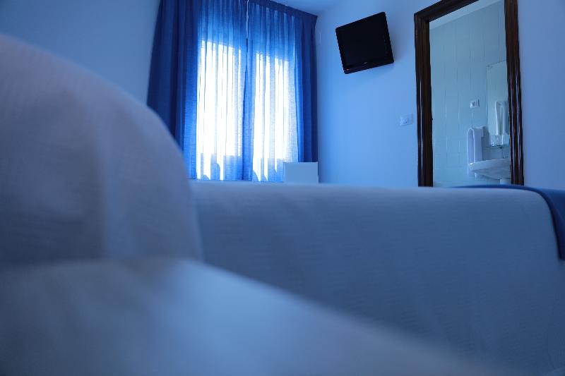 Hotel Playa De Las Catedrales - Oda