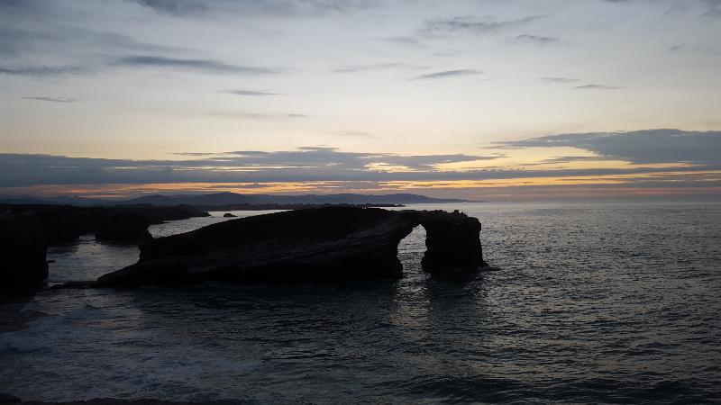 Hotel Playa De Las Catedrales - Plaj