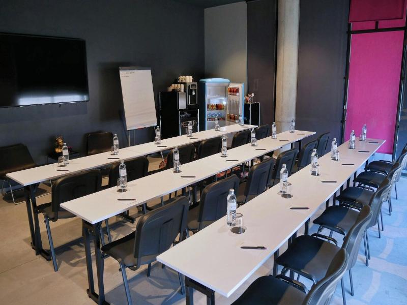 MOXY Vienna Airport - Toplantı