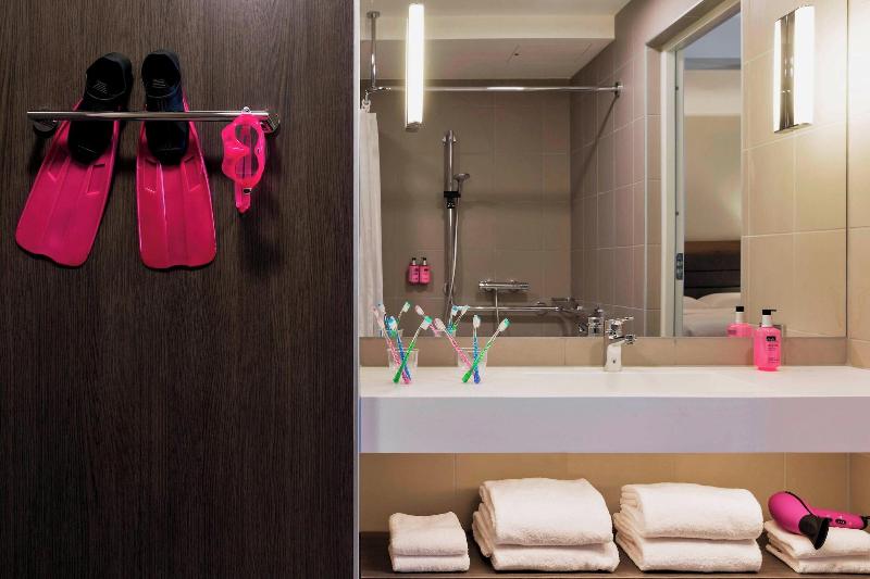 MOXY Vienna Airport - Oda
