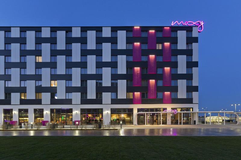 MOXY Vienna Airport - Teras