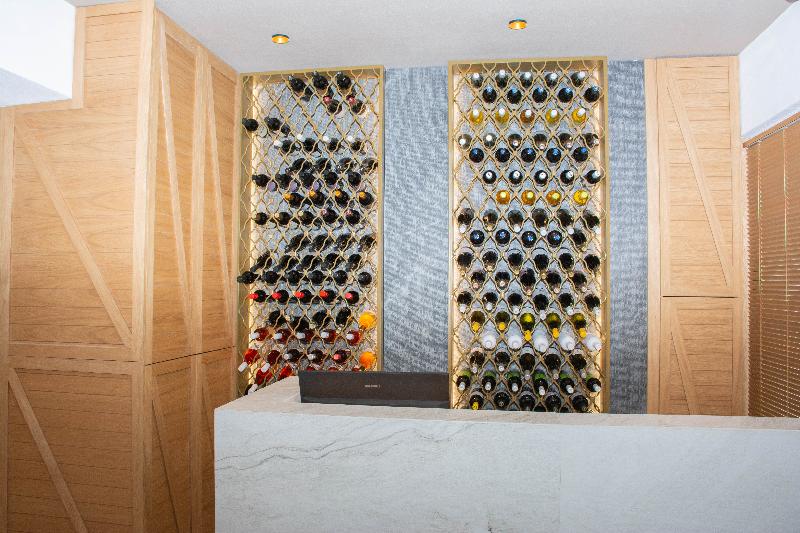 Yianna Caravel Suites by Checkin (adults only) - Restoran