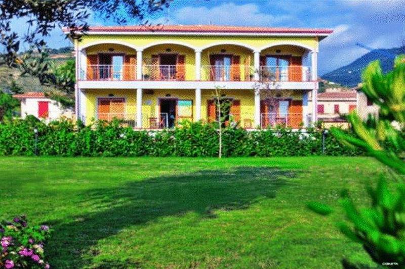 Hotel Larus - Genel