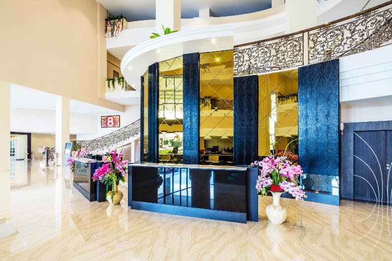 Grand Palazzo Hotel Pattaya - Lobi