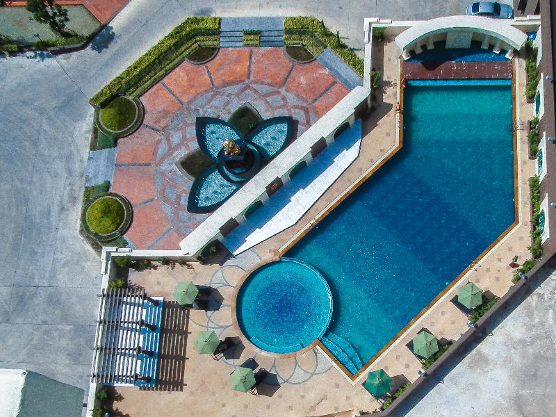 Grand Palazzo Hotel Pattaya - Havuz