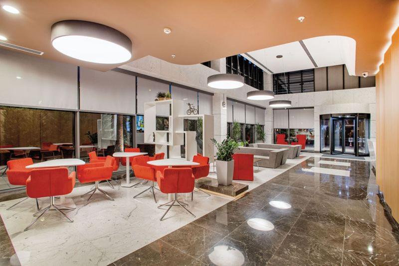 Mia City Hotel - Lobi