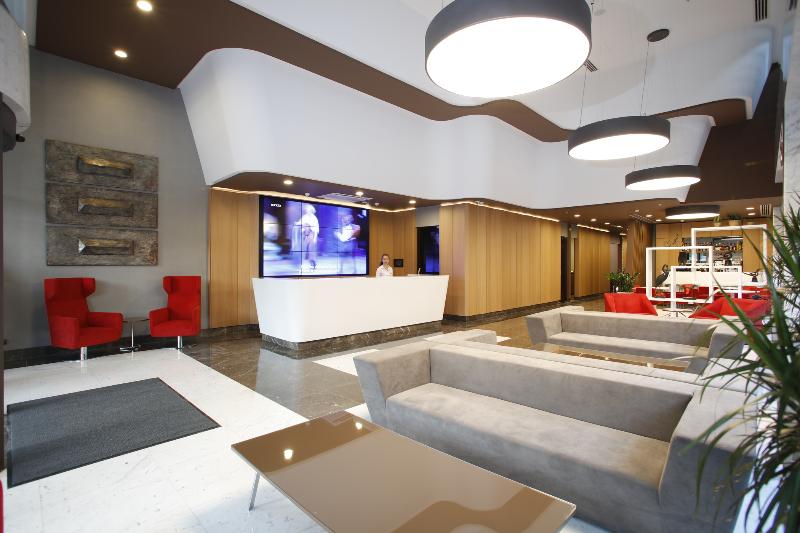 Mia City Hotel - Lobi