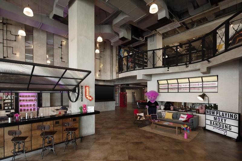 MOXY Bandung - Lobi